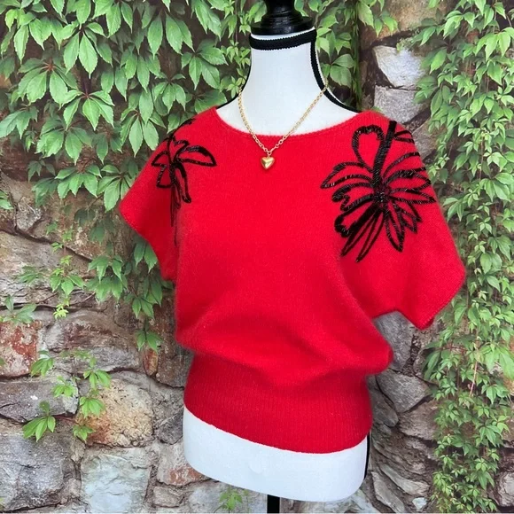VINTAGE CHRISTIAN DIOR SEPARATES Beaded Red Lambswool Angora Sweater Blend, M - Picture 5 of 10